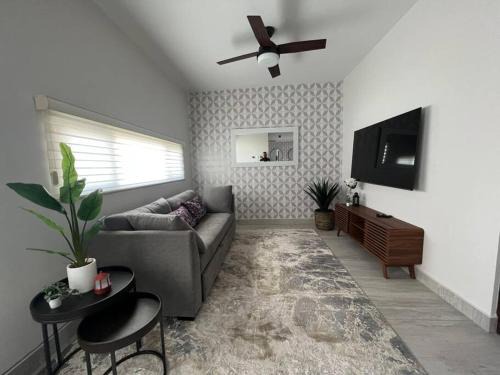 Juarez Municipality House | Consulado Home