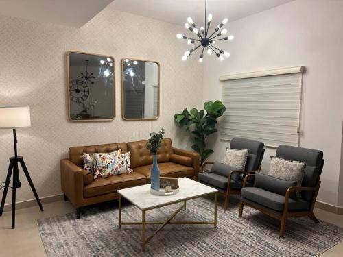 Juarez Municipality House | Consulado Residence