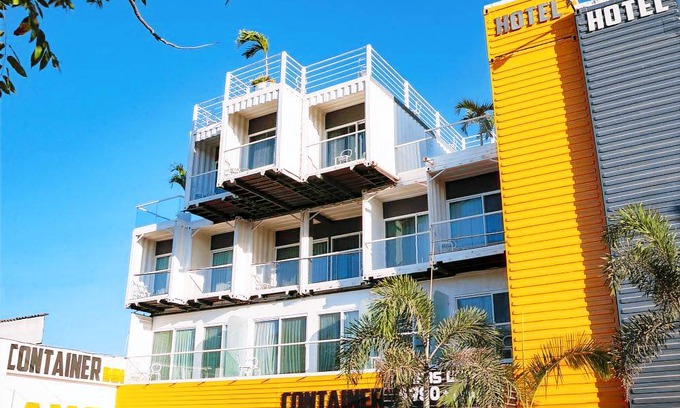 Puerto Vallarta Hotel | Container Inn