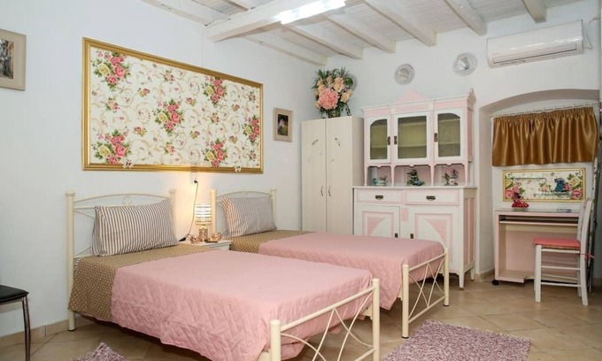 Old Town Apartment | Conte Studio - located in the heart of Corfu Old town
