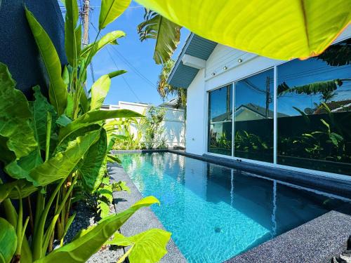 Sa Khu House | Contemporary 3bd Safari Pool Villa Near Nai Yang Beach