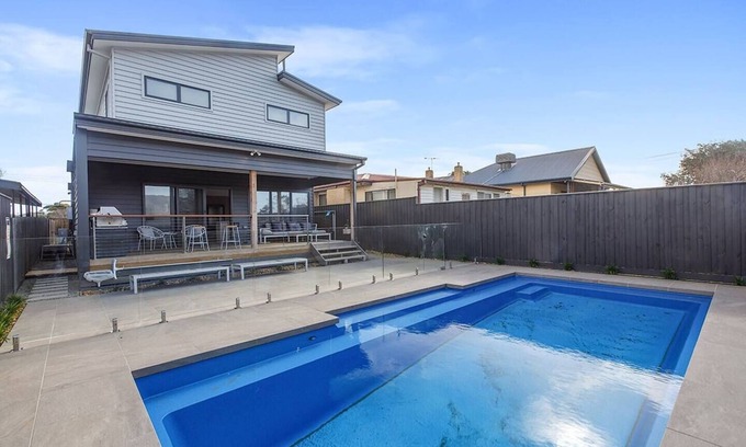 Rosebud House | Contemporary Coastal Escape with Sparkling Pool