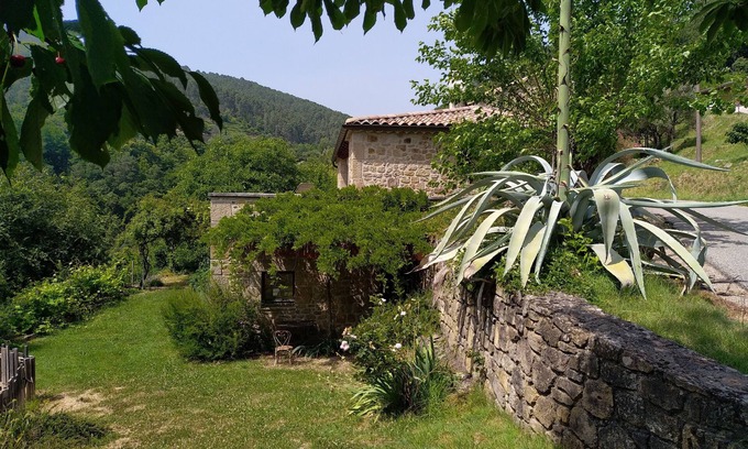 Faugeres House | Contemporary house with all comforts, far from the crowds but close to everything. Unobstructed view