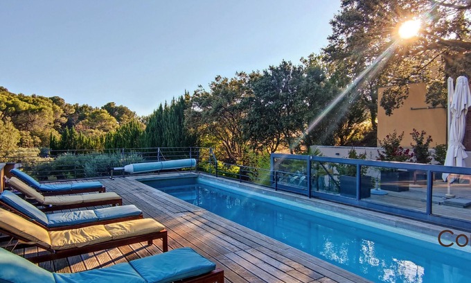 Le Barroux Villa | Contemporary villa in Le Barroux overlooking Mont Ventoux