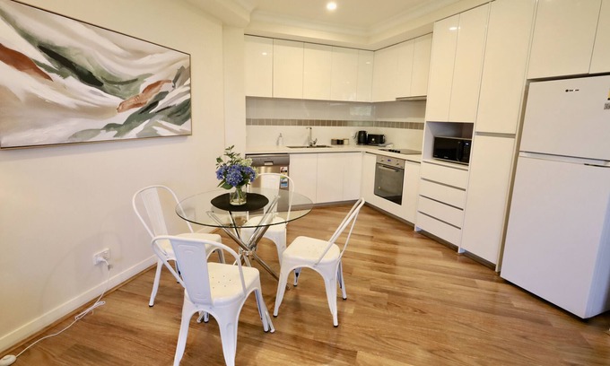 Midland Apartment | Contempory Comforts Midland