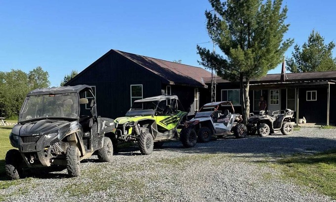 Merrillan Cabin | Controlled Chaos Basecamp - centered between Jackson & Clark County Trail System