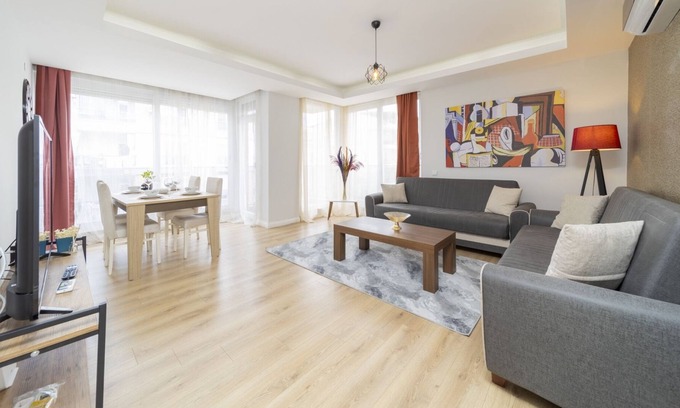Antalya City Centre Apartment | Convenient Flat w Balcony Near Konyaalti Beach