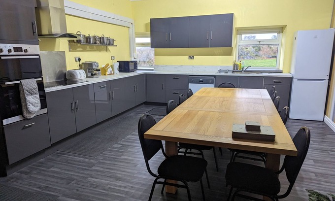 Llanllyfni House | Converted Welsh chapel with stunning mountain views.