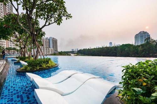 Phu My Hung Apartment | Convinia Luxury The Peak Midtown