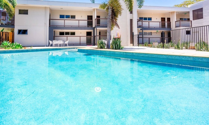 Taranganba Apartment | Cooee from the Beach