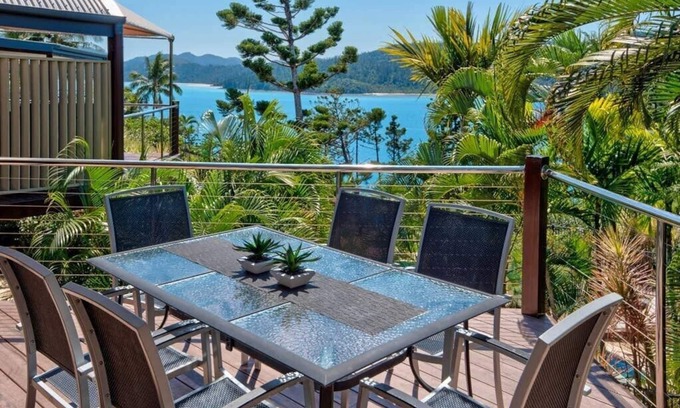 Hamilton Island Apartment | Cooinda Gardens 1, Beautiful Apartment on Hamilton Island