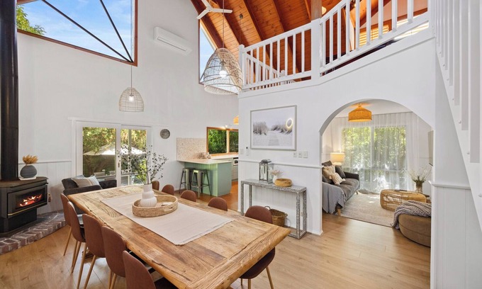 Inverloch House | Cooinda. Linen Included