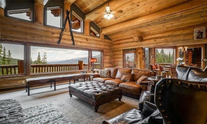 Quandary Village House | Copper Hideaway - Large Exquisite Cabin In The Rocky Mountains! cabin