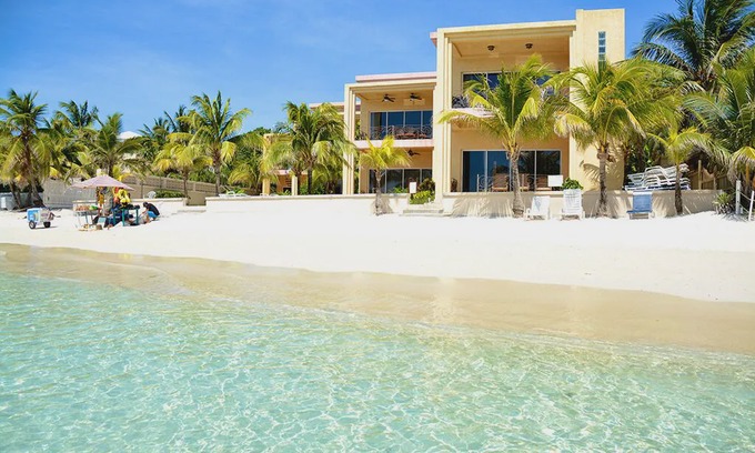 West Bay Condo | Coral Sands #3 Beach Front luxury condo on West Bay Beach. 3 bed 3 bath