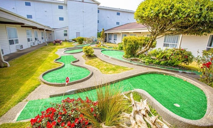 Ocean Shores Hotel | Coratel Inn & Suites By Jasper - Standard 2 Queen Bed Non Smoking