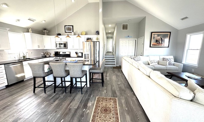 South End House | Corner Bay & Beach View 4-bedroom house in Ocean City