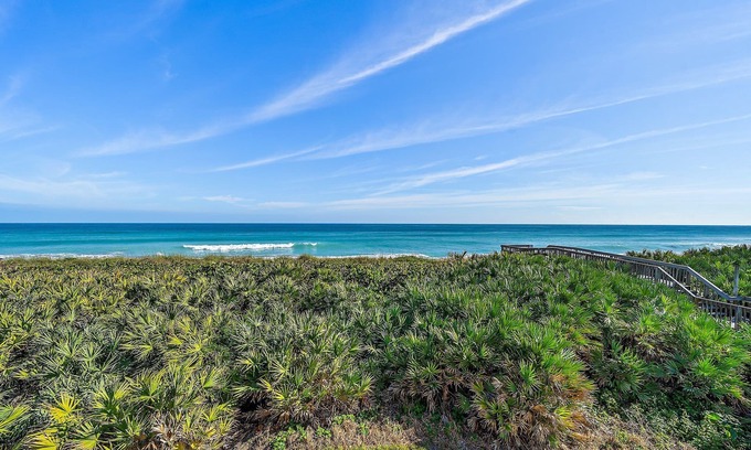 Stuart House | Corner Direct Oceanfront Condo Stunning Views S. Hutchinson Island