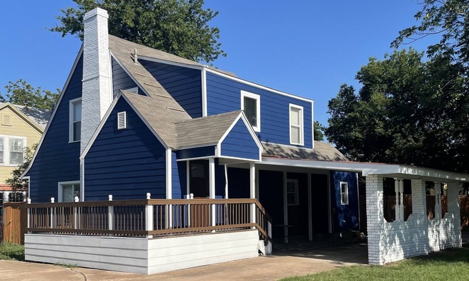 Sayles Blvd. Area House | Cornerhouse, an Abilene Classic