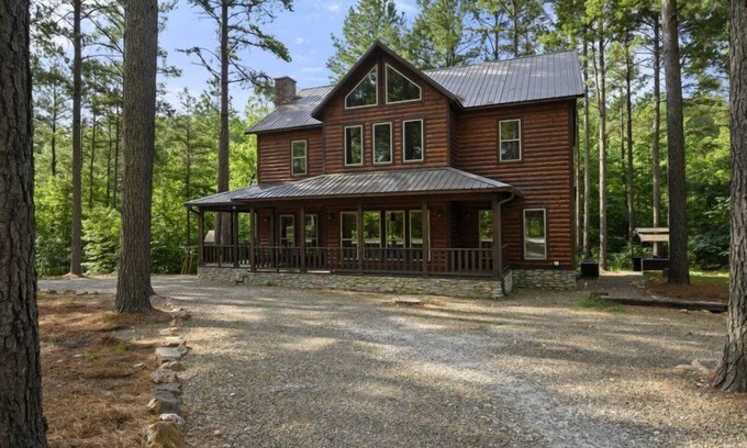 Broken Bow Cabin | Cornerstone in Hochatown/Broken Bow, OK
