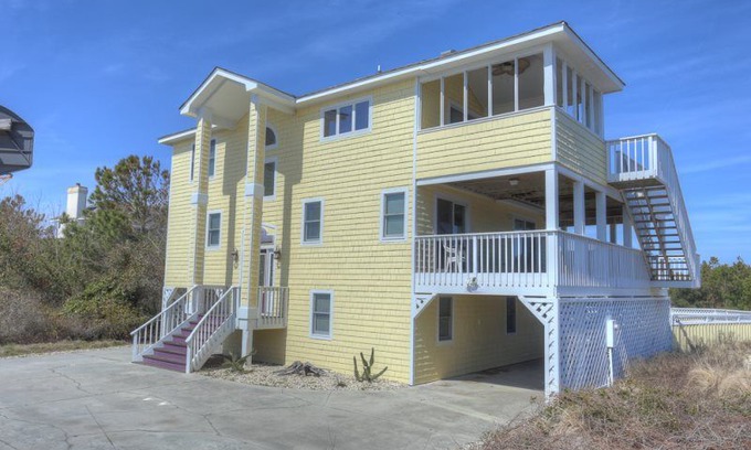 Monteray Shores House | Corolla - Soundside - Check-In: Sat
