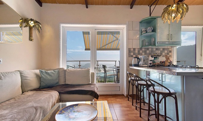 La Solana Villa | 'Cortez Apartment 3' with Sea View, Shared Pool and Wi-Fi