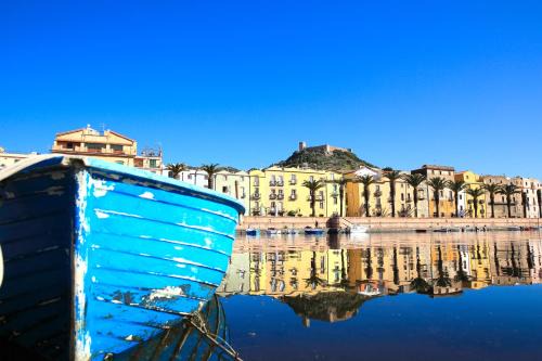 Bosa Historic Centre Hotel | Corte Fiorita Albergo Diffuso