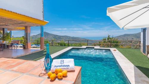 Sayalonga House | Cortijo La Encina Sayalonga by Ruralidays