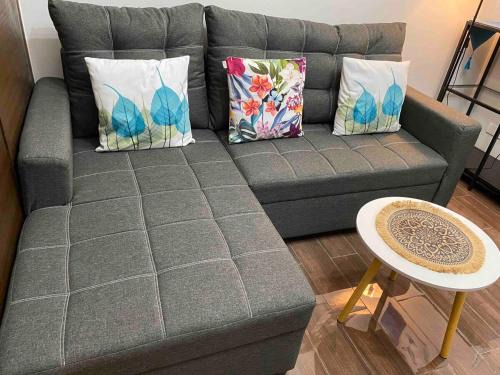 San Antonio Apartment | Cosmo Nest Air Skyline One BR Makati 2270 Gym Swim Park 300 Mbps