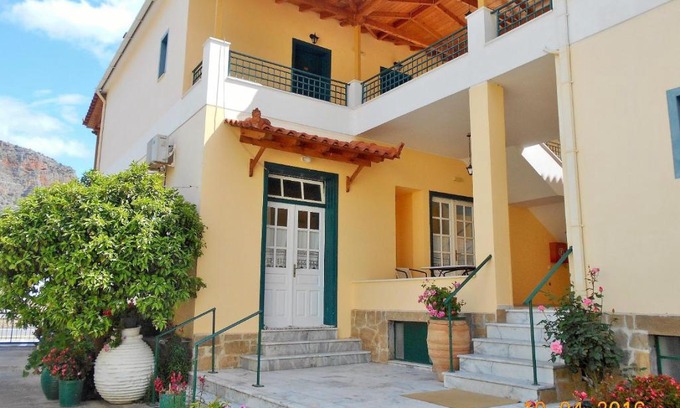 Leonidio Apartment | Costa-Rini Hotel