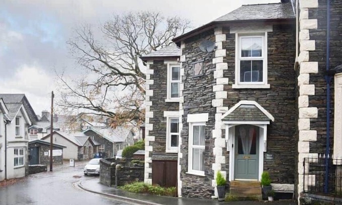 Bowness-on-Windermere Cottage | Cosy 2-bedroom cottage in the Lake District