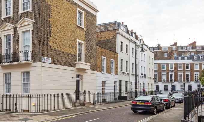 Pimlico Apartment | Cosy 2 Bedroom Flat in Pimlico, 10 Minutes to Station