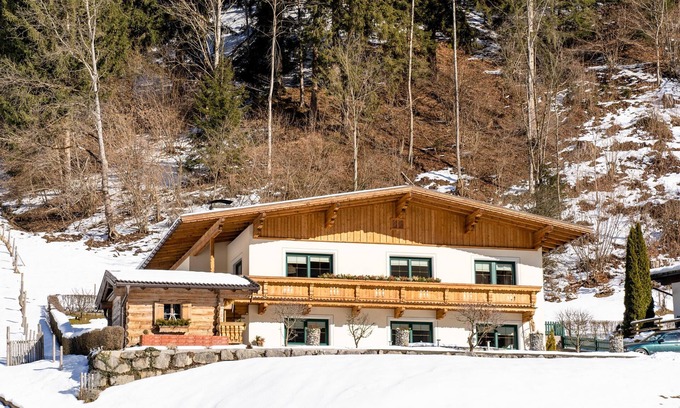 Hopfgarten im Brixental Apartment | Cosy apartment with beautiful view from the balcony