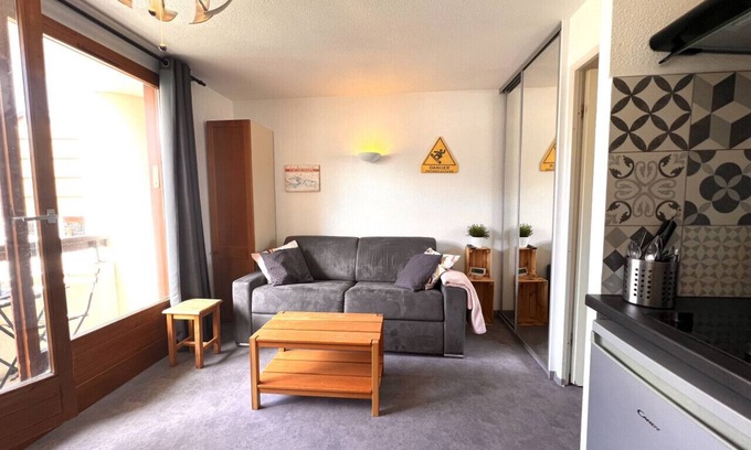Plagne Soleil Apartment | Cosy apartment, skis at your feet