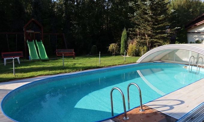 Desna Apartment | Cosy apartment for 4 people with WIFI, pool, TV and patio