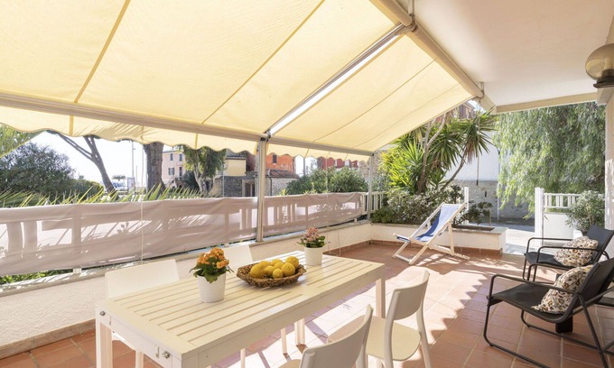 Marina di Andora Apartment | Cosy apartment for 6 people with WIFI, TV, terrace and pets allowed