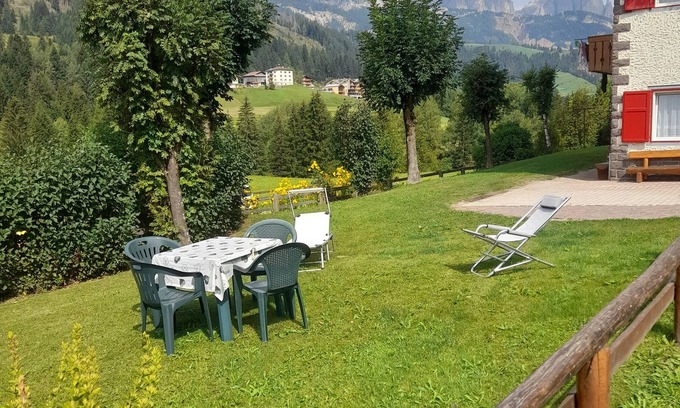 Moena Apartment | Cosy Apartment "Casa Defrancesco with Wi-Fi and Garden