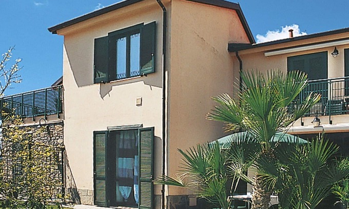 Piani-Ciapin Apartment | Cosy apartment for 6 people with WIFI, pool, TV, terrace and pets allowed