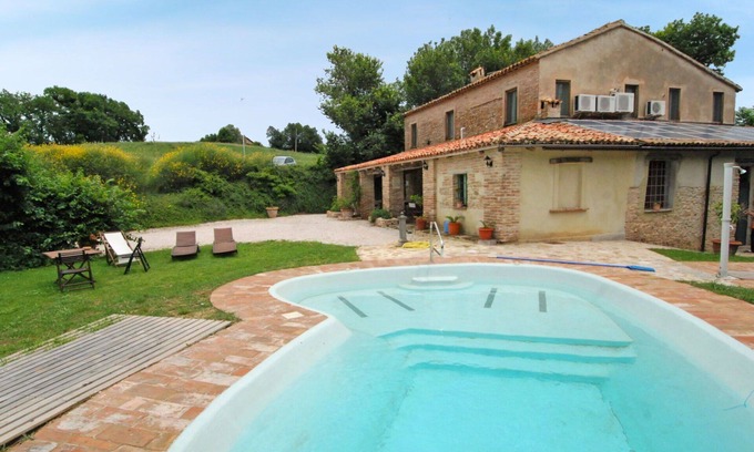 Granarola Apartment | Cosy apartment for 2 people with A/C, WIFI, pool, TV, patio, pets allowed and panoramic view