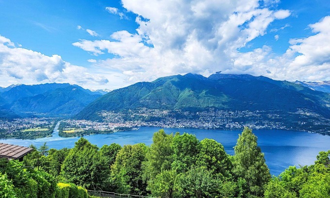 Vira Apartment | Cosy apartment for 2 people with patio, pets allowed and panoramic view