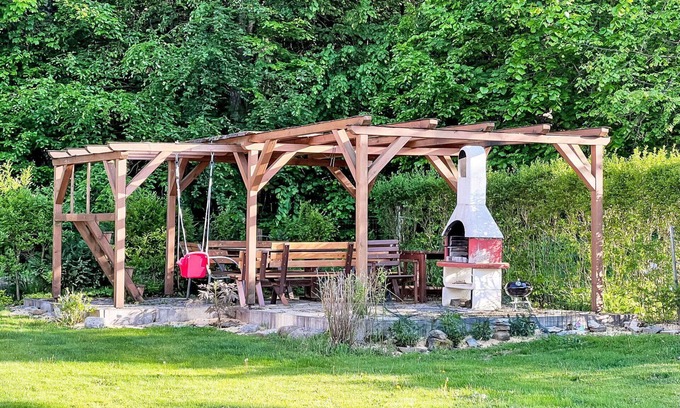 Svoboda nad Upou Apartment | Cosy apartment for 3 people with WIFI, TV and patio