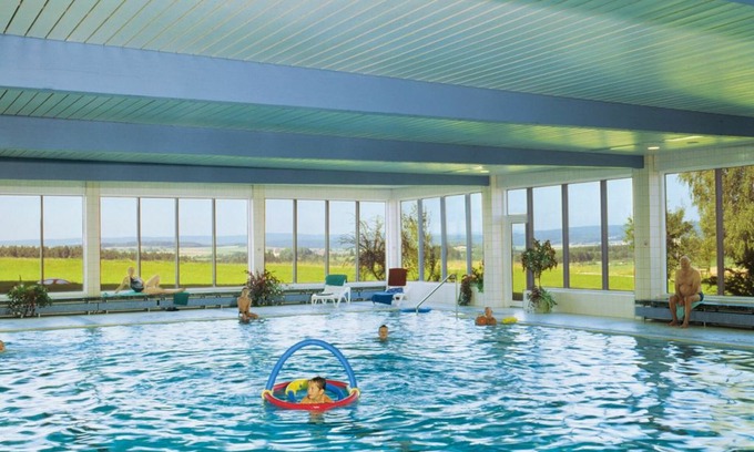 Loffingen Apartment | Cosy apartment for 3 people with pool, WIFI, TV, balcony and parking
