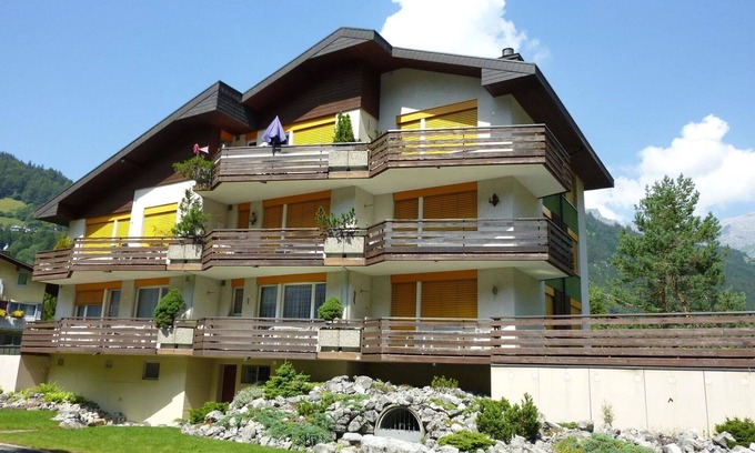 Engelberg Apartment | Cosy apartment for 4 people with WIFI, TV and balcony