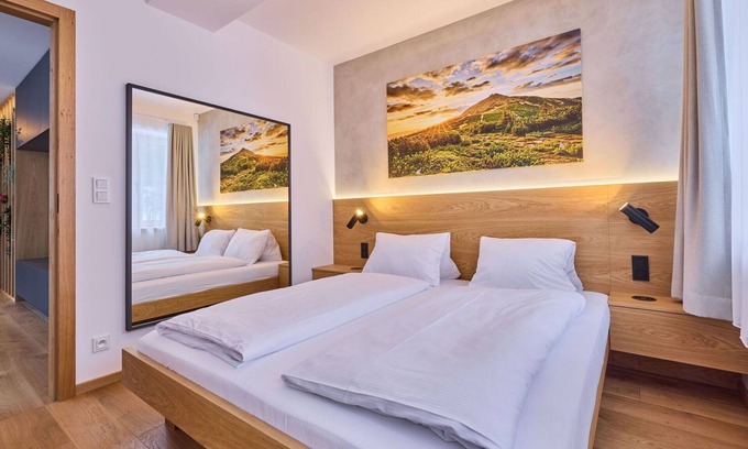 Pec pod Snezkou Apartment | Cosy apartment for 4 guests with WIFI, TV, pets allowed and parking