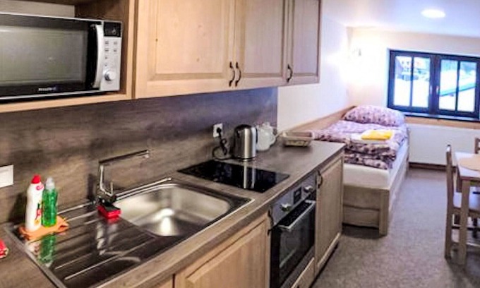 Pec pod Snezkou Apartment | Cosy apartment for 4 guests with TV and parking