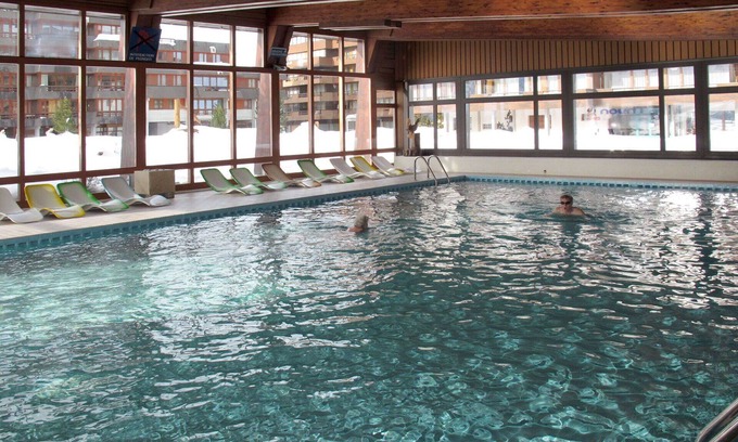 Sion Apartment | Cosy apartment for 4 guests with pool, WIFI, TV, balcony, pets allowed and parking