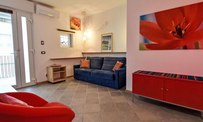 Morbegno Apartment | Cosy apartment for 4 guests with A/C, WIFI, TV and terrace