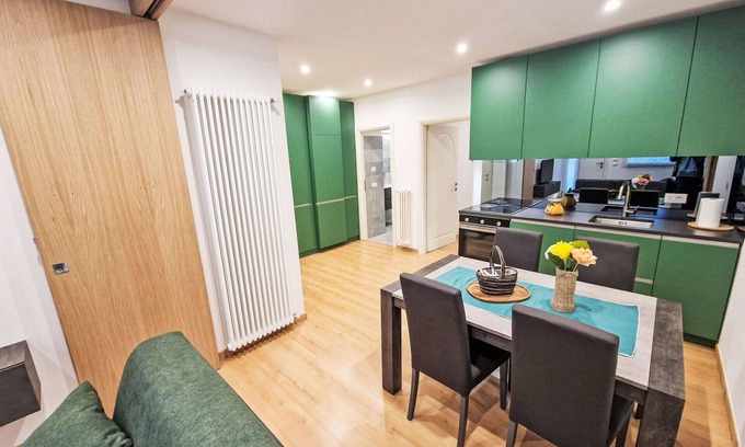 Verceia Apartment | Cosy apartment for 4 people with WIFI, TV, patio and pets allowed