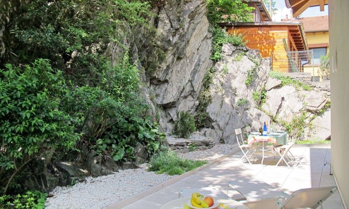 Olgiasca Apartment | Cosy apartment for 4 people with WIFI, TV, terrace and pets allowed