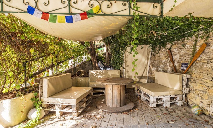 Bogliasco Apartment | Cosy apartment for 5 people with A/C, WIFI, TV, terrace and parking, close to Genoa