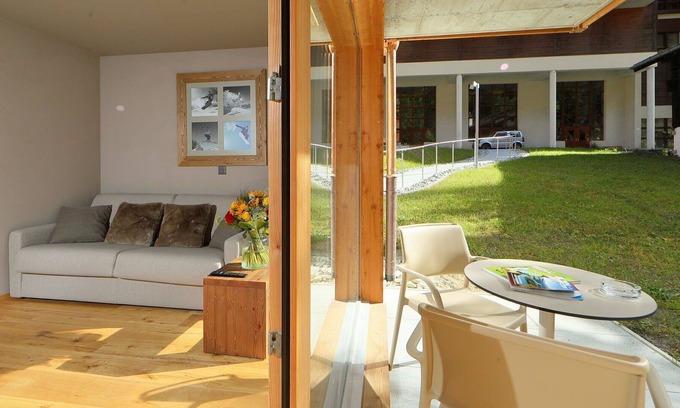 Zinal Apartment | Cosy apartment for 6 guests with WIFI, TV, terrace, pets allowed and parking